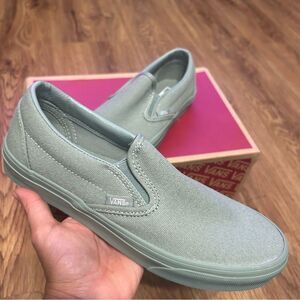 VANS off the wall green slip on shoes sneakers women’s 7.5 new